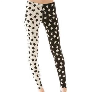 Black & white star leggings